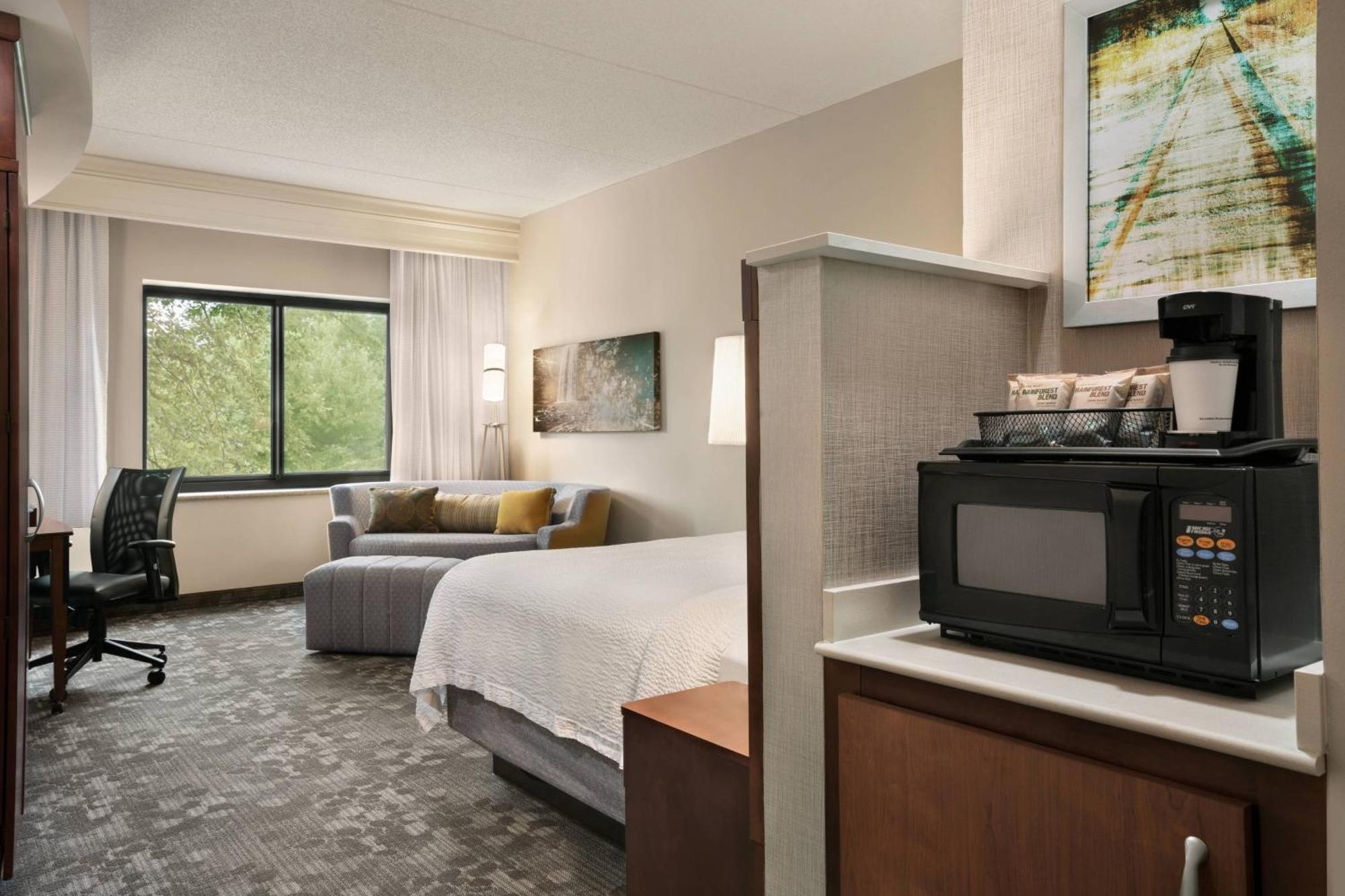 Courtyard By Marriott Middletown Goshen Hotel Exterior foto