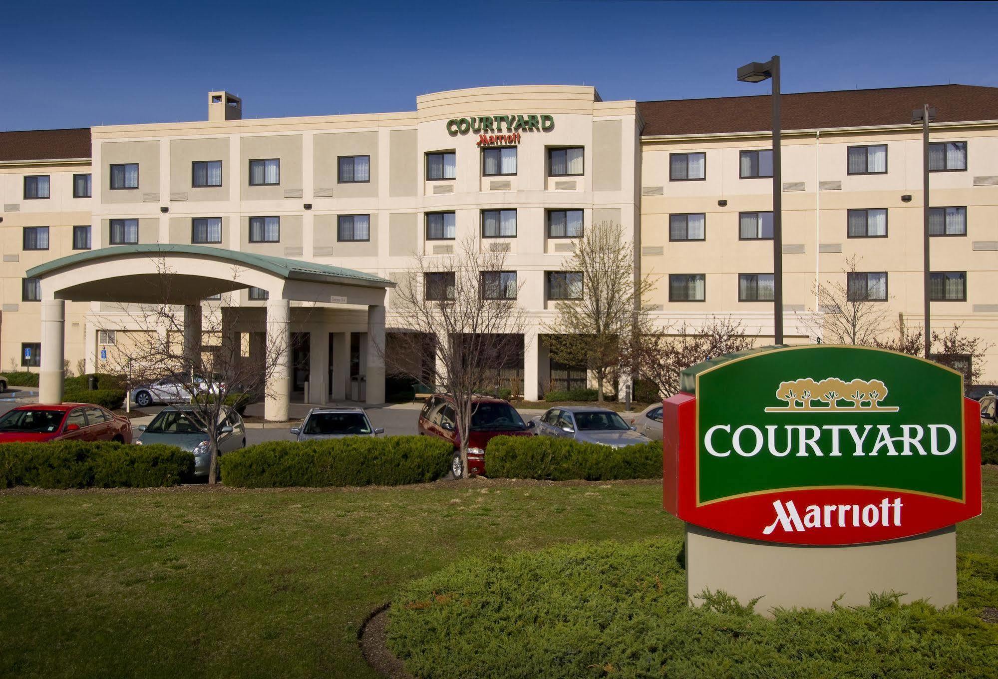 Courtyard By Marriott Middletown Goshen Hotel Exterior foto